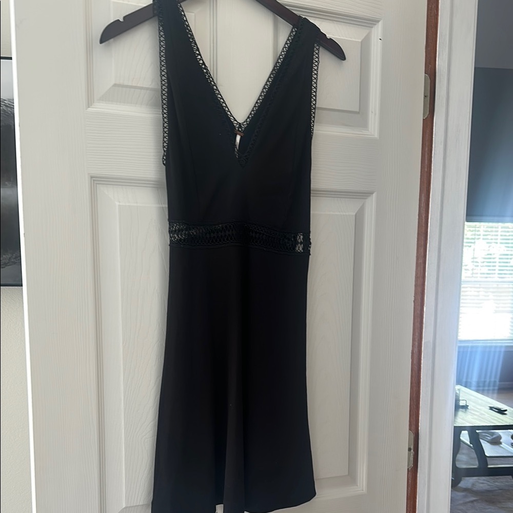 Elegant Black Sleeveless Dress